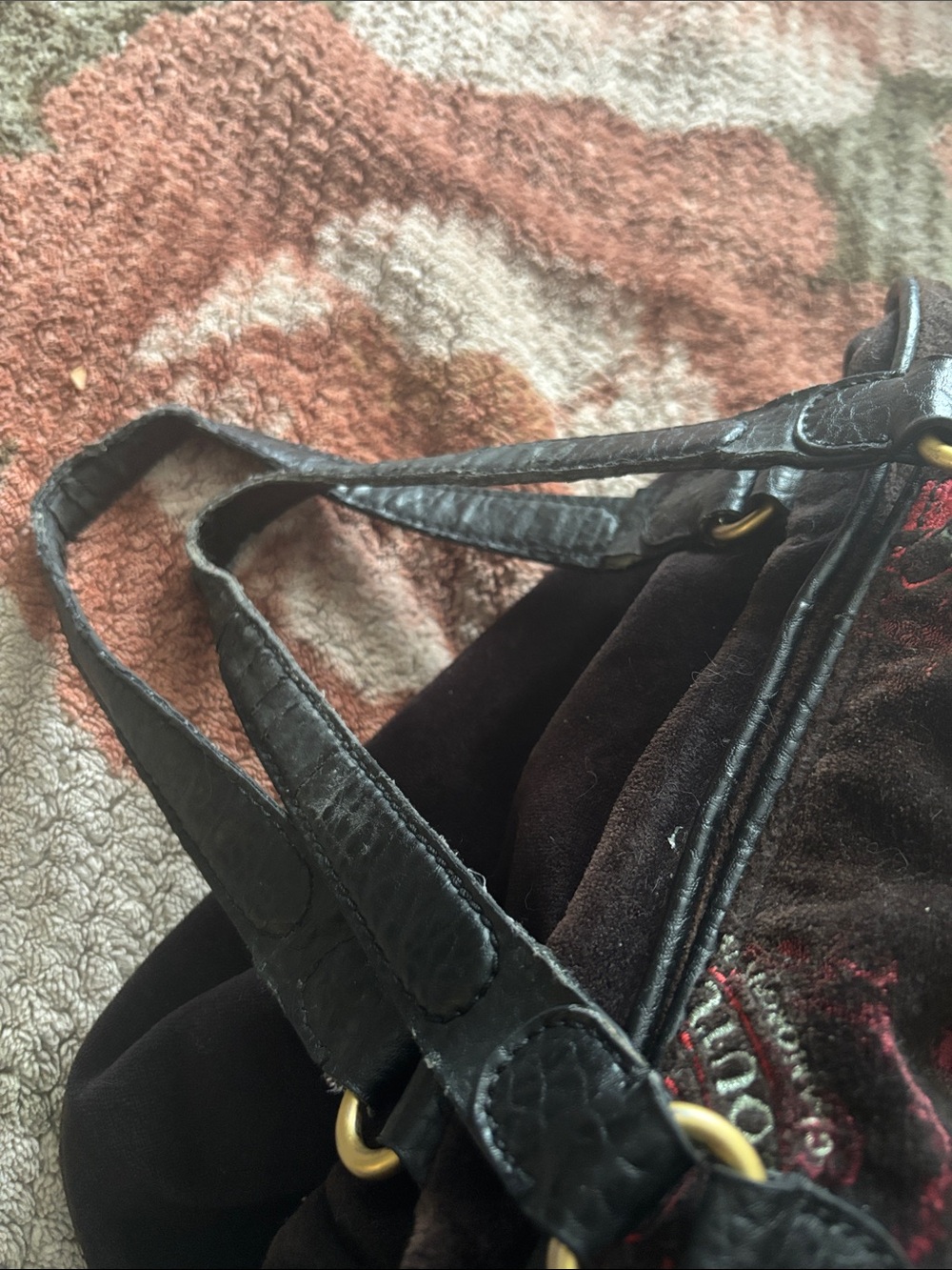 Juicy Couture Black Velvet Shoulder Bag with Red Logo Accents - Picture 4 of 4